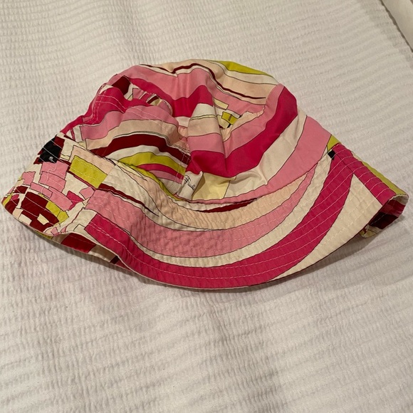emilio pucci bucket hat